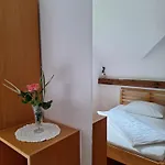 Am Weinbrunnen