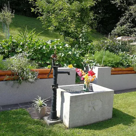 Am Weinbrunnen לינה וארוחת בוקר